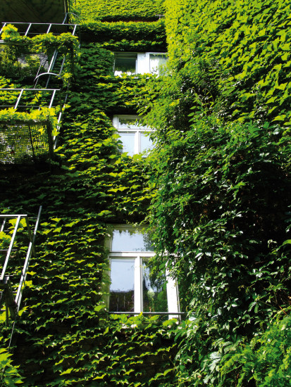 HOTEL STADHALLE FACADE VIENNE