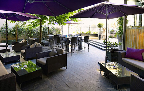 terrasse-purple-hôtel-du-collectionneur-by-koming-up