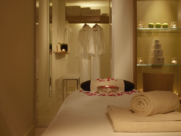 Brown’s-Hotel-London-The-Spa-by-koming-up