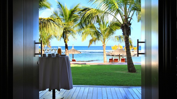 Hotel-Intercontinental-Mauritius-Resort-Balaclava-Fort-petit-déjeuner-sur-la-terrasse-by-Koming-UP