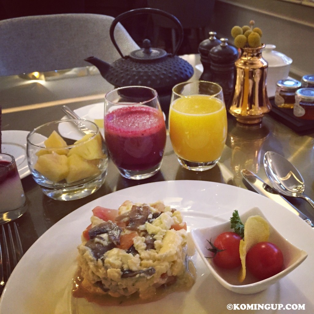 Une parisienne a Amsterdam rijksmuseum petit dejeuner sofitel the grand