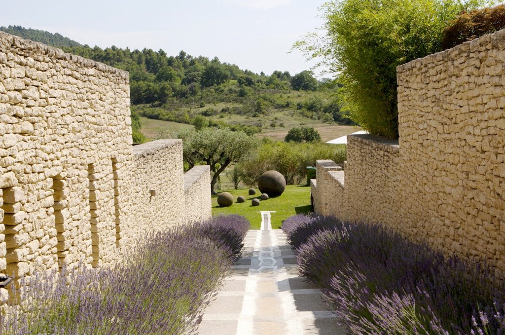 Domaine des Andeols Maisons d'hôtes de luxe Luberon Andeols Paysage 2