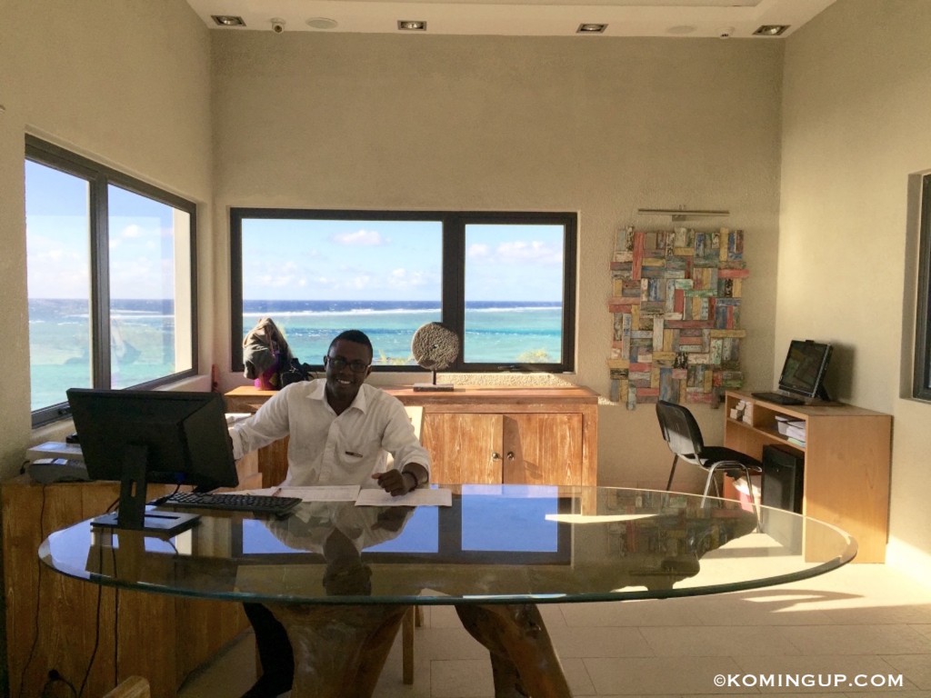 Ile rodrigues ocean indien josseley receptionniste hotel tekoma