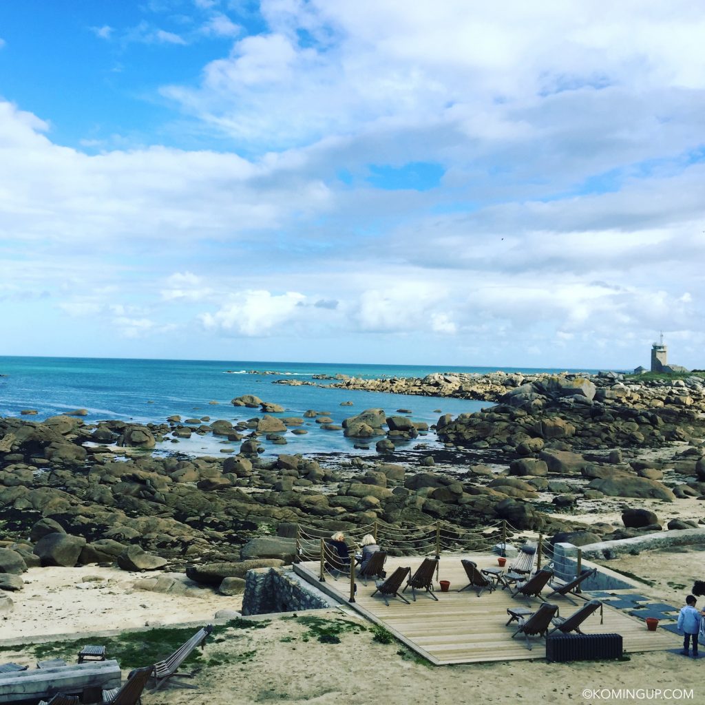 hotel-de-la-mer-brignogan-plage-cote-des-legendes-finistere-nord-bretagne-terrasse-vue-mer