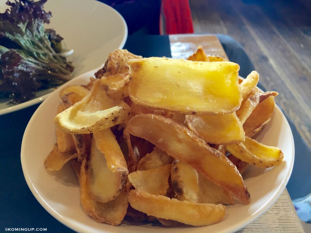 le-chalet-de-la-marine-val-thorens-restaurant-daltitude-frites-maison