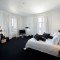 farol-design-hotel-cascais-portugal-designer-room-1-by-komingup